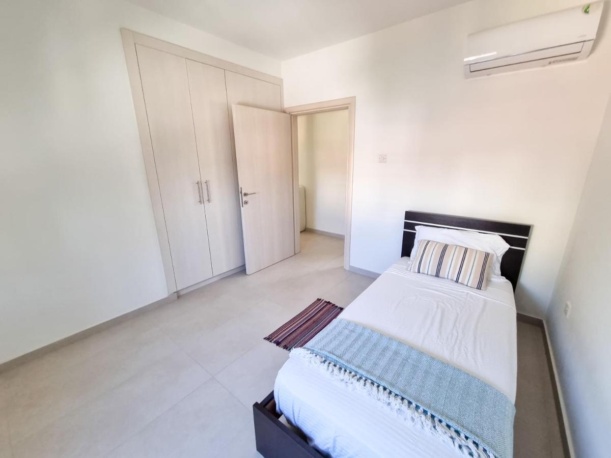 Seaside Elegance Retreat Daire Larnaca Dış mekan fotoğraf